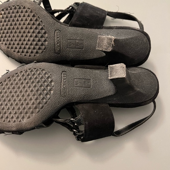 Sandles - Picture 2 of 4